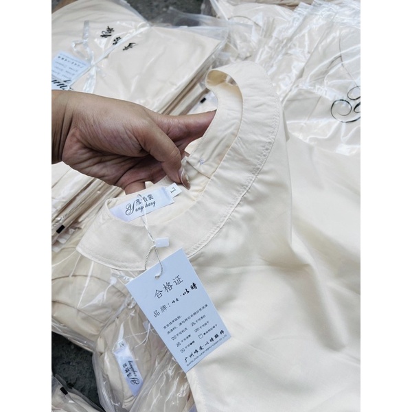 Váy cổ yếm màu be dáng xoè dài 3 tầng