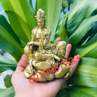 Tượng quan âm tự tại màu đồng cao 12,5 cm
