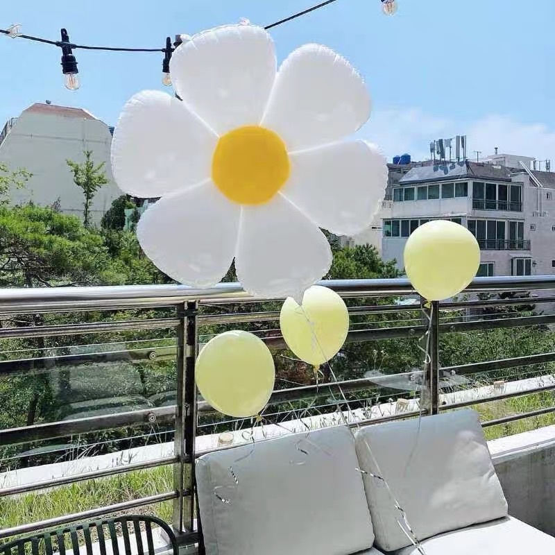 Bóng bay hình bông hoa cúc trang trí sinh nhật siêu xinh