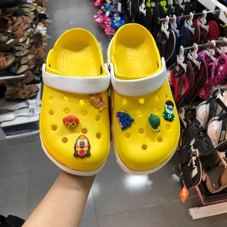 Dép xục  giá rẻ ( tặng 6 sticke) chỉ còn size 40