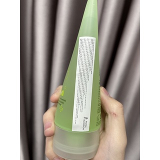 Sữa rửa mặt Simple Refreshing Facial Wash