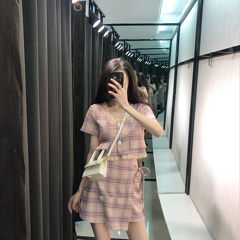 Áo Sơ Mi Tay Ngắn / Chân Váy Ngắn Nữ Tính (bán lẻ) | BigBuy360 - bigbuy360.vn