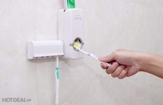 Dụng cụ nhả kem đánh răng tự động Touch Me