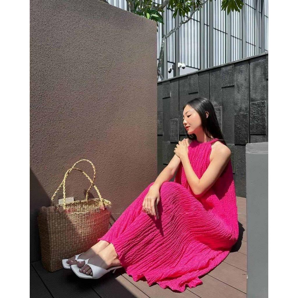 Đầm maxi cổ yếm nữ Váy đi biển chất đũi xốp nhăn thoáng mát khóc cúc giot lệ