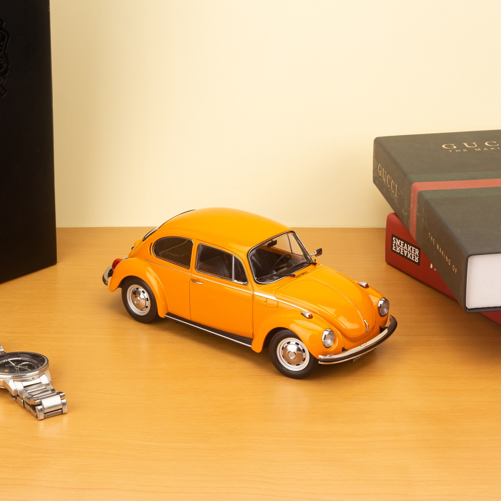 Mô hình xe Volkswagen Classic 1:18