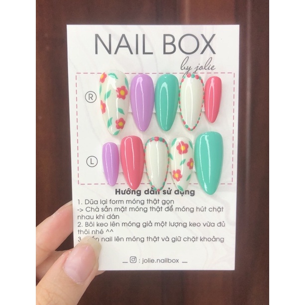 Nail box móng tay giả thiết kế