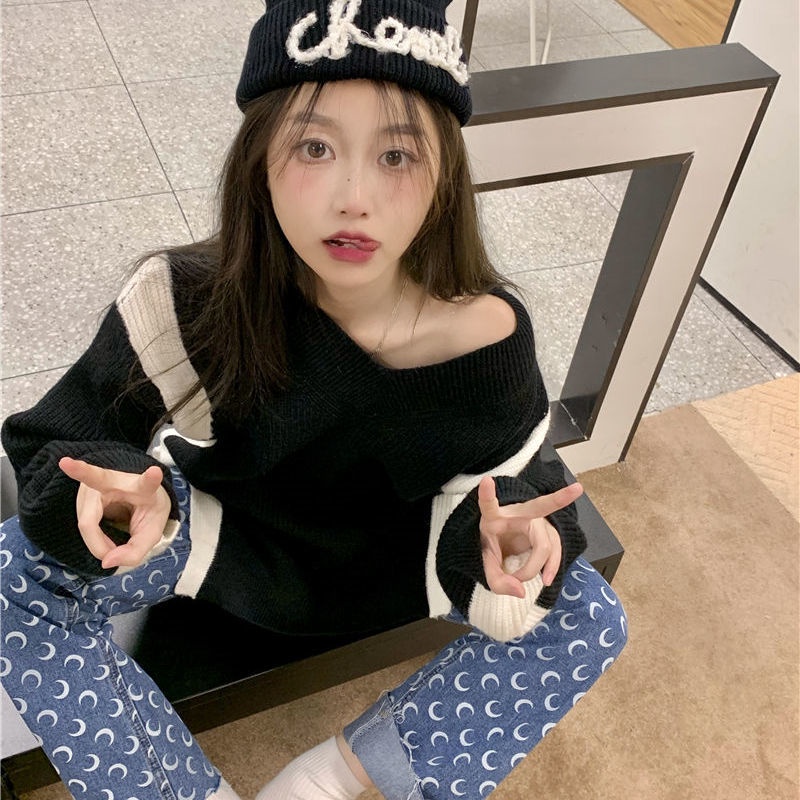 Áo sweater Dệt Kim Cổ Chữ V Dáng Rộng Thiết Kế Xẻ Tà Thời Trang Thu Đông Phong Cách retro Mới Cho Nữ