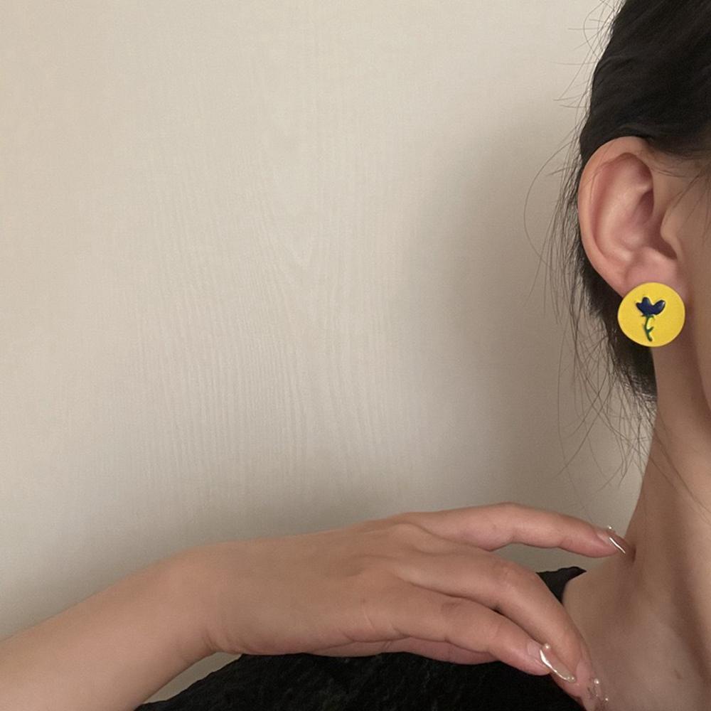 Vanes1 Khuyên Tai Hợp Kim Hình Hoa Tulip Màu Sắc Ngọt Ngào Đơn Giản Cho Nữ