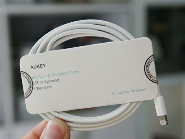 Cáp Lightning Aukey CB-D20