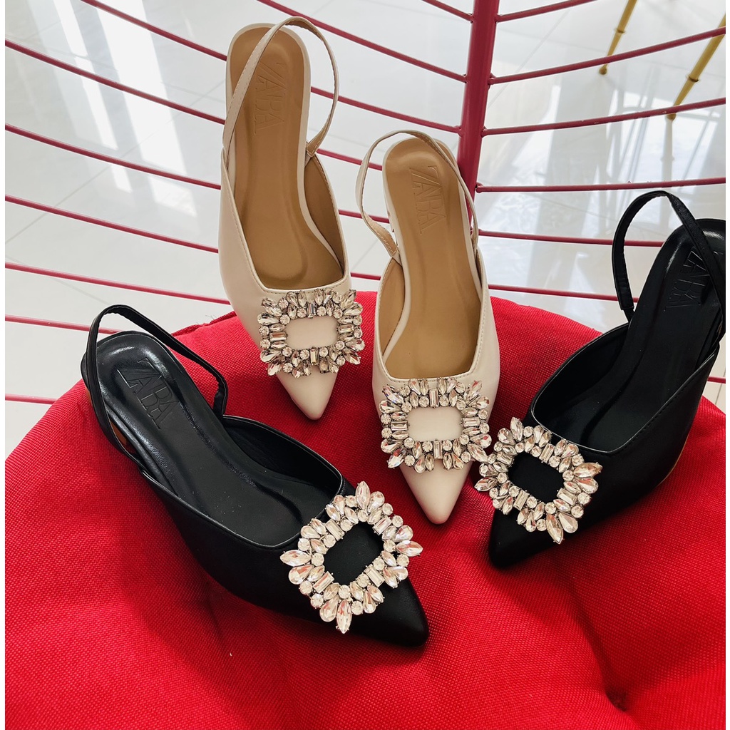 Sandal bít mũi da mịn nơ đá trắng vuông gót bệt thấp - 1P