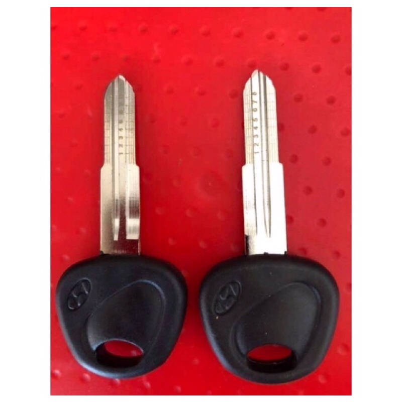 Chìa khoá xe ô tô huyndai , kia , dongben ( combo 2 chìa , rảnh trái )