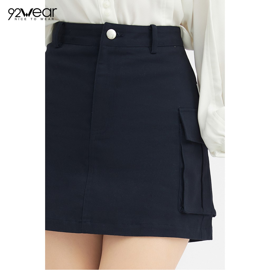Chân váy chữ A ngắn 92WEAR có 2 túi ốp JAW0747 | BigBuy360 - bigbuy360.vn