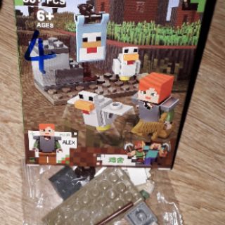 Lắp ráp 1 hộp MineCraftMyWord 93082 có nhiều chi tiết bằng nhựa ABS