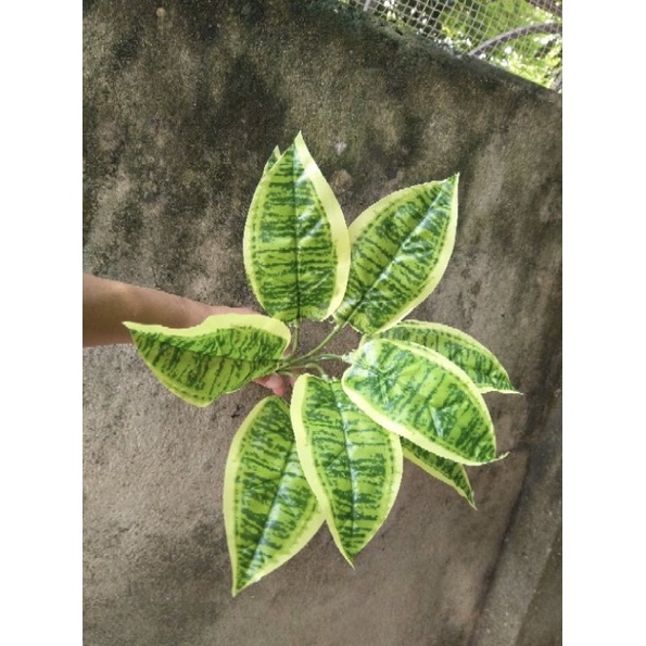 Cây giả cây 9lá to nhiều màu sắc lá giả trang trí nhà cửa bền đẹp