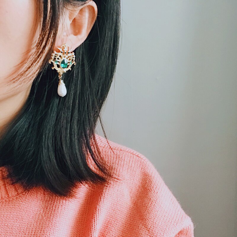 Đôi Khuyên Tai Đính Đá Phong Cách Cổ Điển Cho Nữ