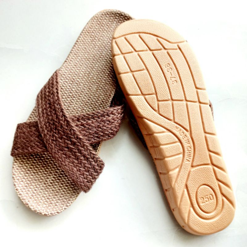 Dép Cói Quai Chéo Màu Nâu Cà Phê