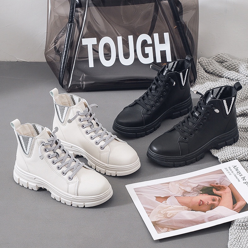 Giày Bốt Đế Dày Buộc Dây Cá Tính Phong Cách Anh Quốc Cho Bạn Gái