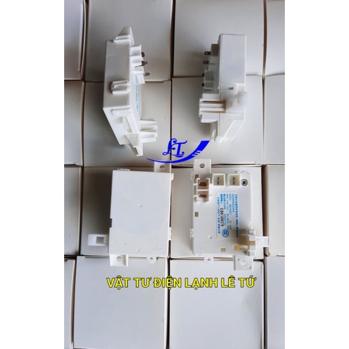 Công tắc  máy giặt TOSHIBA 4 dây Model : A800-A820-E920