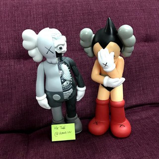 Mô hình KAWS ASTRO BOY 37CM