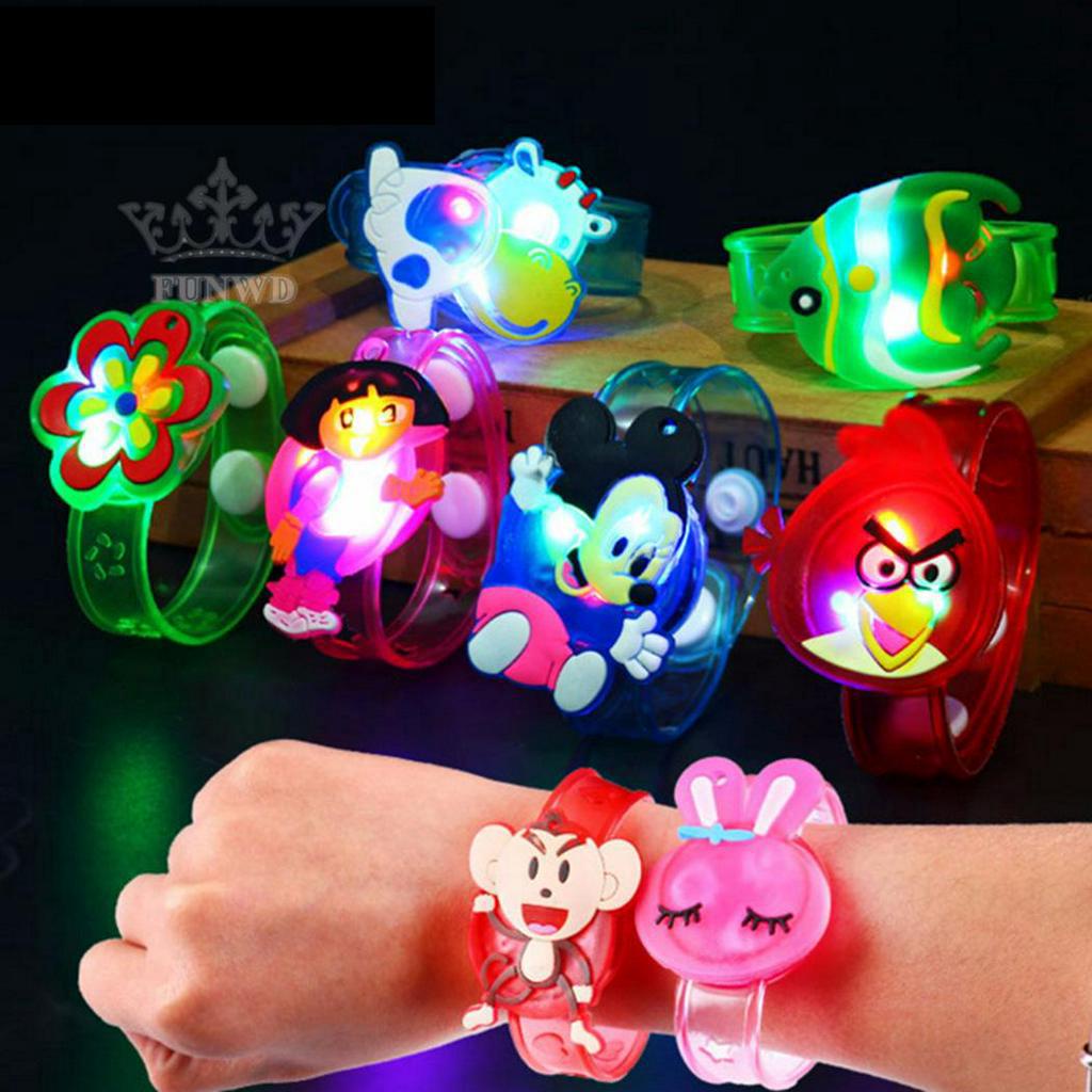 Đồng Hồ Đeo Tay Đèn Led Họa Tiết Hoạt Hình Đáng Yêu