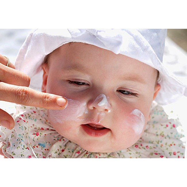 Kem chống nắng cho bé và da nhạy cảm Sunplay Baby Mild SPF 35, PA++ 30g