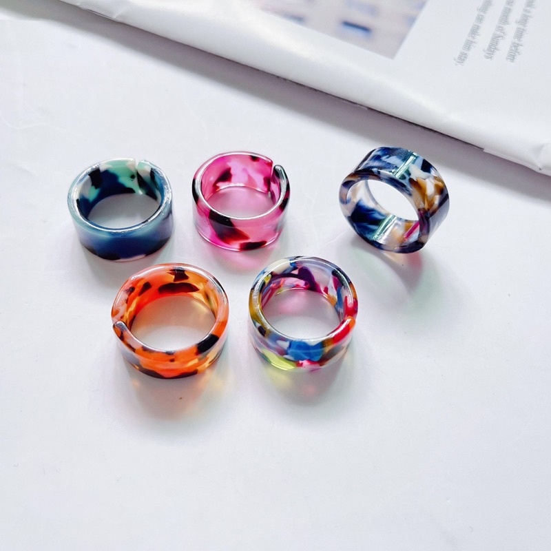 Nhẫn nhựa acrylic hoạ tiết đ.á c.ẩm th.ạch, thiết kế cổ điển có thể điều chỉnh kích thước
