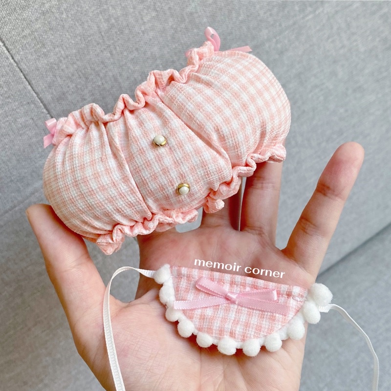 Outfit cho Doll 20cm - Set Quần bánh mì + Yếm cổ / tủ đồ Taobao