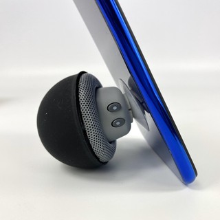 Loa Bluetooth kiêm giá đỡ điện thoại hút chân không hình nấm siêu dễ thương