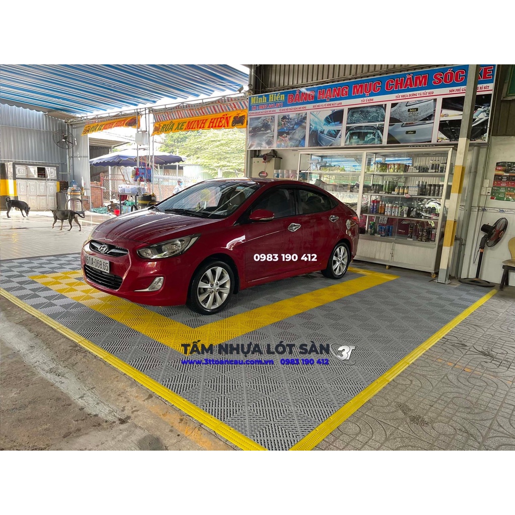 Tấm nhựa dẻo chịu lực, lót sàn rửa xe cho gara ô tô / trung tâm chăm sóc xe ô tô - KT 40x40x2.3cm