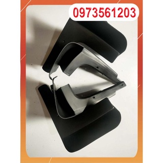 BỘ CHẮN BÙN BÁNH ALTIS ĐỜI 2008-2013