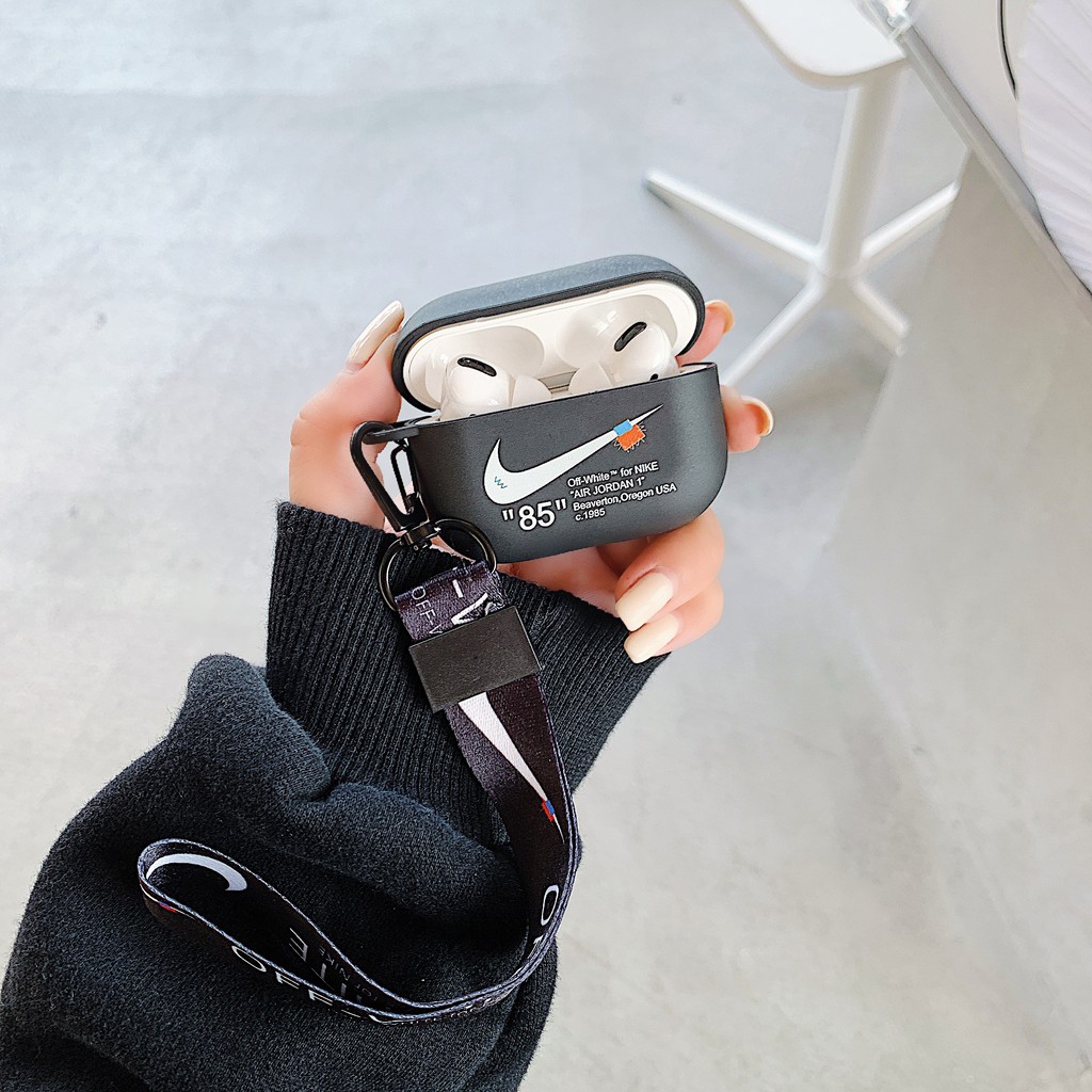 Vỏ Bảo Vệ Hộp Sạc Tai Nghe Airpods Pro2 Airpods 3 Pro 1 / 2 Bằng TPU Mềm Gắn Dây Đeo Thời Trang