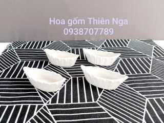 Chậu gốm sứ mini dáng thuyền