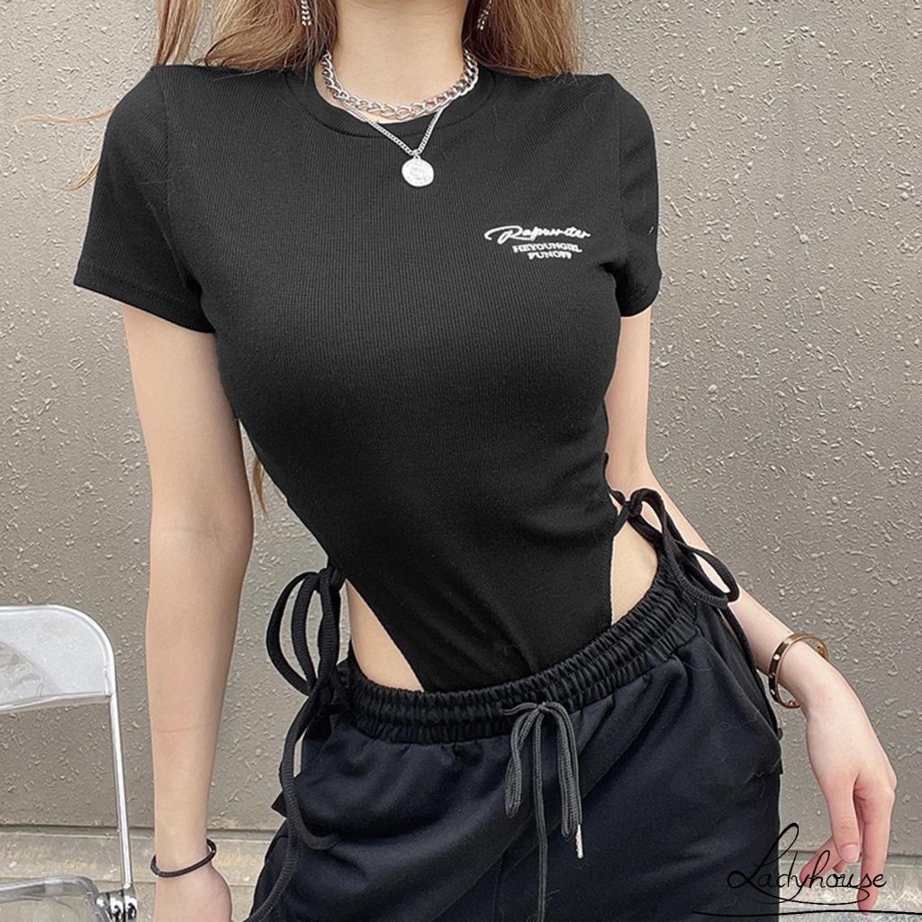 Bộ áo liền quần cổ tròn tay ngắn in chữ màu trắng/đen cho nữ