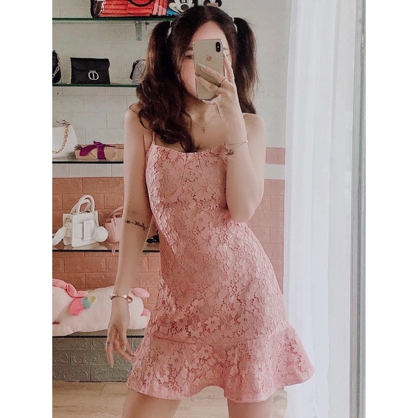 Đầm ren 2 dây xoè