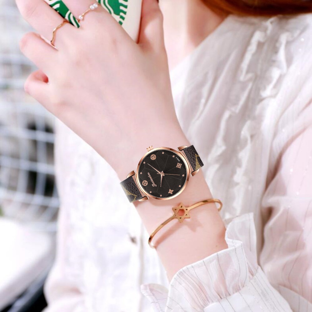 Đồng hồ dây da thời trang dành cho nữ