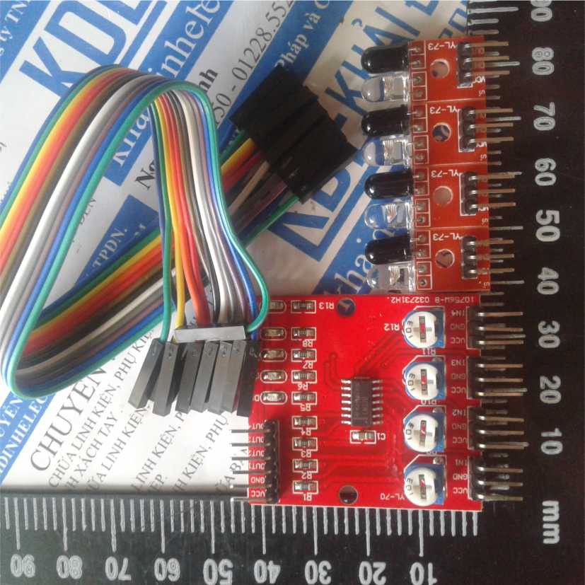 MODULE 4 CỤM LED Hồng ngoại, 1 bảng nhận tín hiệu, áp 3.3-5v,dùng trong robot dò đường, tránh vật cản kde0303