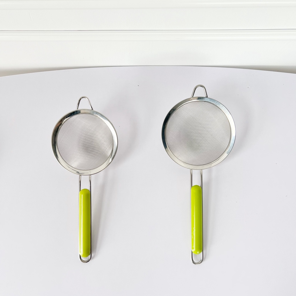 Rây Lọc Cháo Inox Cán Xanh, Rây Lọc Nước Ép, Thức Ăn Dặm Cho Bé, Chất Liệu Inox Chống Gỉ An Toàn Cho Trẻ Nhỏ