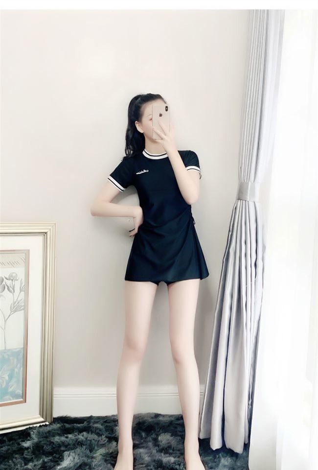 Bộ Đồ Bơi Hai Mảnh Thời Trang Hàn Quốc 2021 | BigBuy360 - bigbuy360.vn