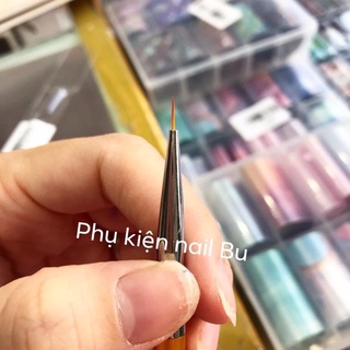 Cọ râu vẽ móng Yikou