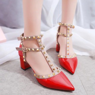 Giày valentino đẹp gót vuông (Sẵn màu da size 36)