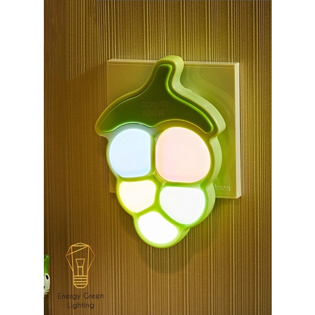 Đèn Ngủ Cắm Điện Cảm Ứng Siêu Dễ Thương Energy Green Lighting  - Tự Động Sáng Khi Trời Tối - Tiết Kiệm Điệ