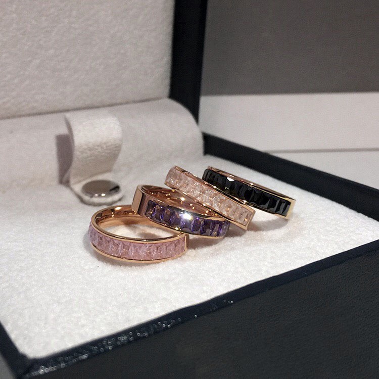 Nhẫn Thép Titan Mạ Vàng Hồng 18k Đính Đá Pha Lê Thời Trang