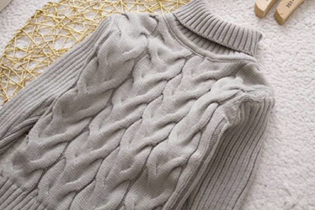 Áo len vặn thừng bé gái