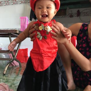 Yếm bé gái
