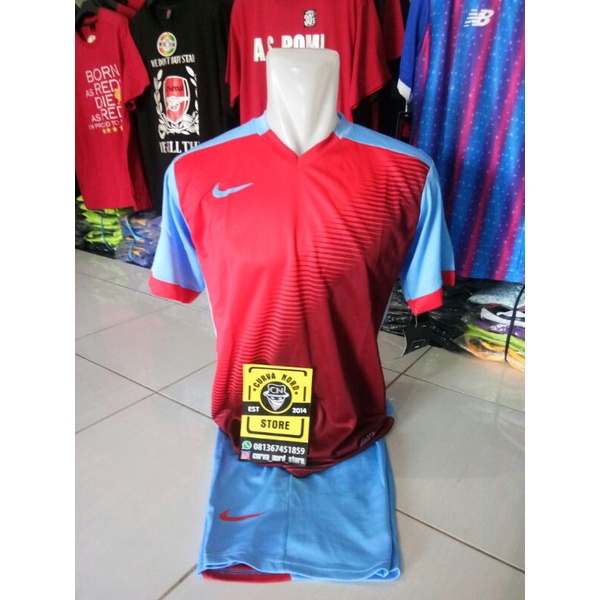 Quần Áo Thể Thao NIKE Màu Đỏ Xanh Lam
