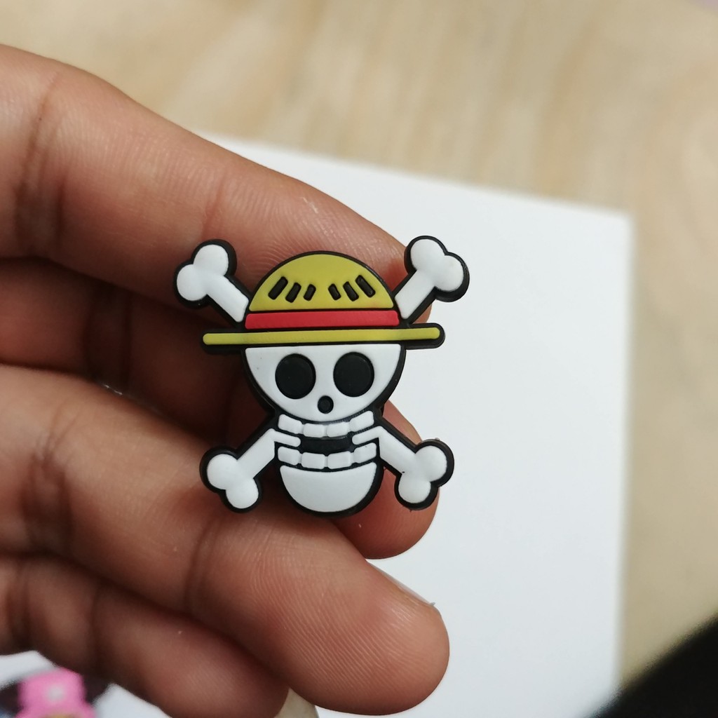 Jibbitz Sticker trang trí dép Cros hình Onepiece Vua Hải Tặc Độc Đáo