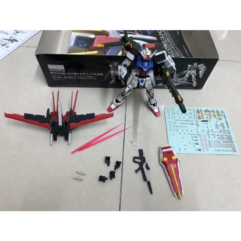 Mô hình lắp ráp Gundam RG Alie Strike + Launcher Bandai đã ráp đẹp