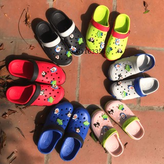 Dép Cross nam, nữ  sục ếch thời trang gắn 6 sticker