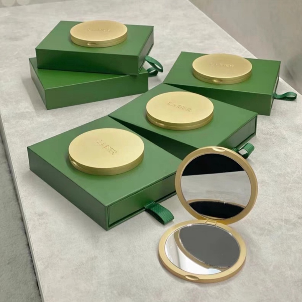 Gương trang điểm cầm tay Lá Mơ kèm túi nhung và hộp