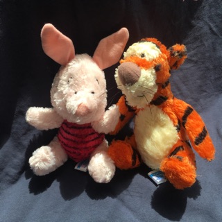 Móc khoá pooh tsum tsum
